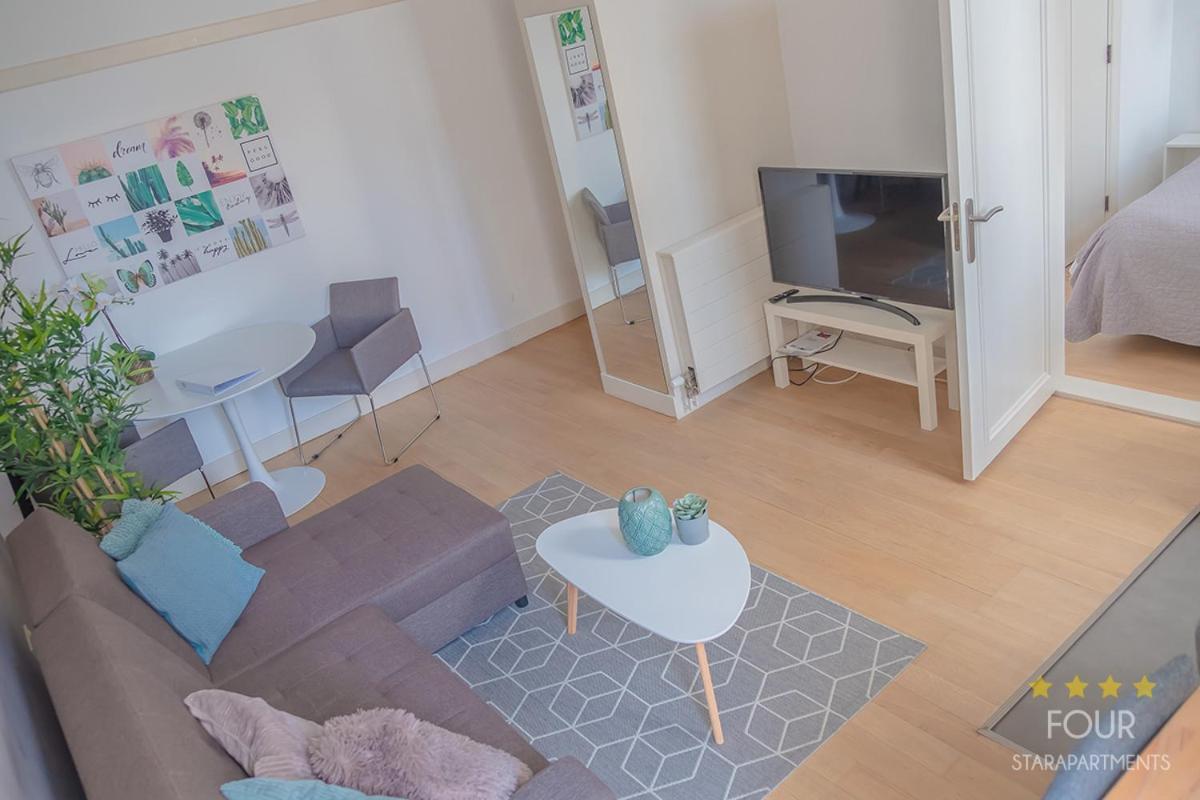 Four Star Apartments - Berkenbosch Blokstraat Χάγη Δωμάτιο φωτογραφία